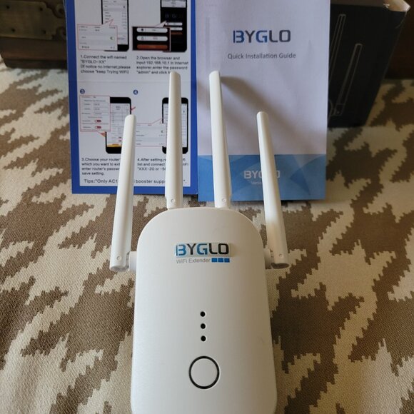 Byglo WIFI  extender - Picture 3 of 3